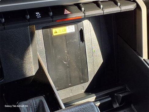 Used 2023 Toyota Tundra Limited image 16