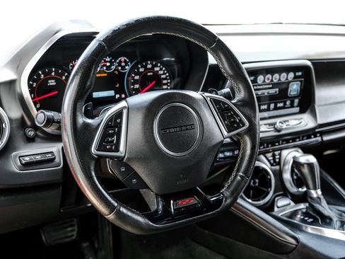 Used 2016 Chevrolet Camaro SS RWD image 19