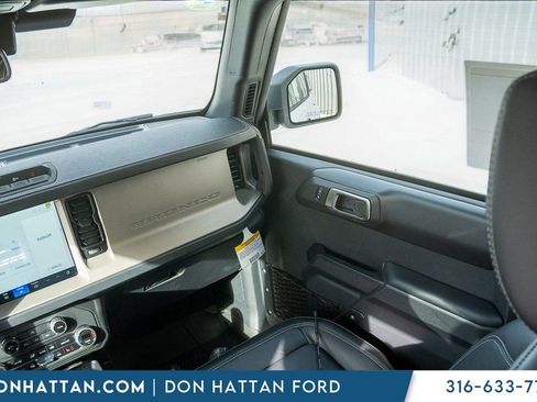New 2025 Ford Bronco Outer Banks AWD/4WD image 17