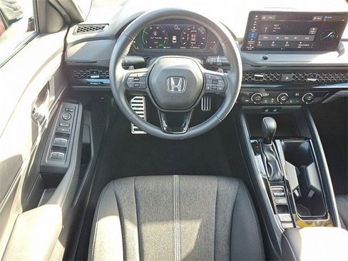 Used 2024 Honda Accord Sport image 11