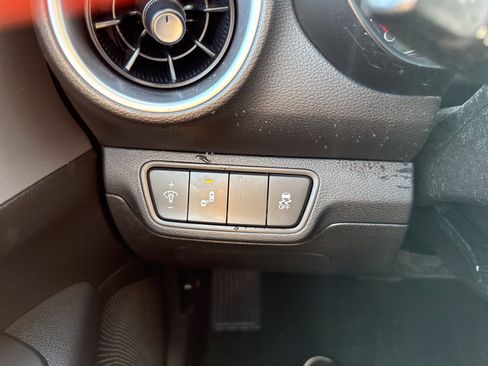 Used 2023 Kia Forte LXS w/ LXS Technology Package FWD image 33