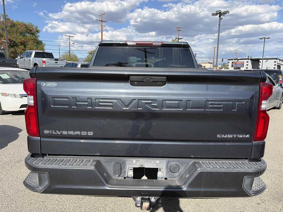 Used 2021 Chevrolet Silverado 1500 Custom RWD image 3