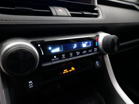 Used 2023 Toyota RAV4 LE image 20