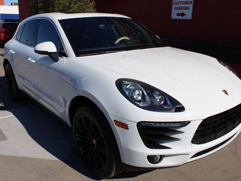 Used 2016 Porsche Macan S AWD/4WD image 3
