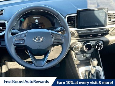 New 2026 Hyundai Venue SEL image 18