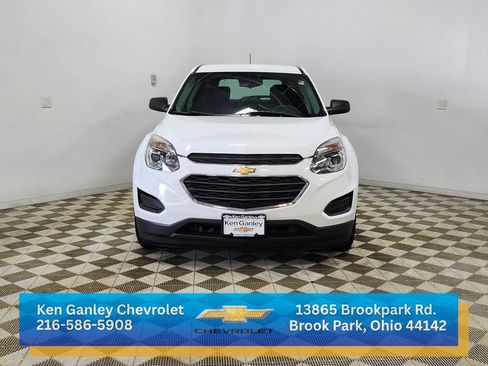 Used 2017 Chevrolet Equinox LS image 2
