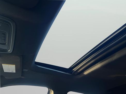 Used 2024 GMC Sierra 1500 AT4 w/ Technology Package image 28