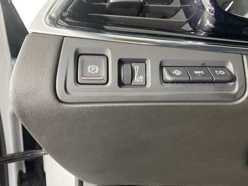 Used 2021 Cadillac XT6 Premium Luxury image 21