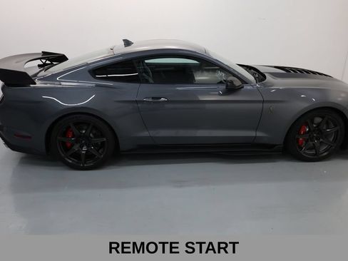 Used 2022 Ford Mustang Shelby GT500 w/ Carbon Fiber Track Pack RWD image 26