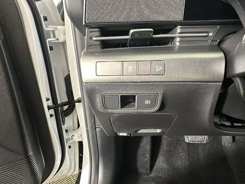 Used 2026 Hyundai Kona SEL Sport FWD image 22