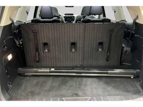 Used 2019 Subaru Ascent Limited AWD/4WD image 28