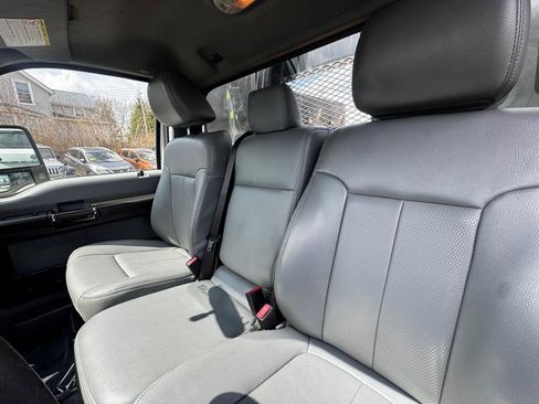 Used 2016 Ford F550 2WD Regular Cab Super Duty image 10