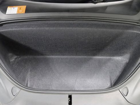 Used 2018 Tesla Model X 75D image 35