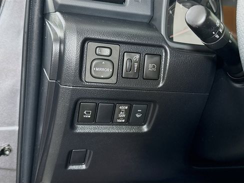 Certified 2022 Toyota 4Runner TRD Off-Road Premium AWD/4WD image 11