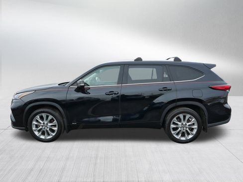 Used 2022 Toyota Highlander Limited image 4