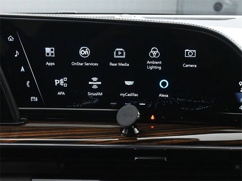 Used 2021 Cadillac Escalade ESV Premium Luxury image 31