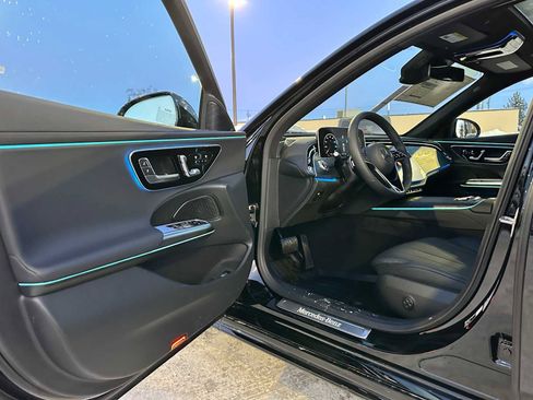 New 2026 Mercedes-Benz E 350 4MATIC Sedan image 19