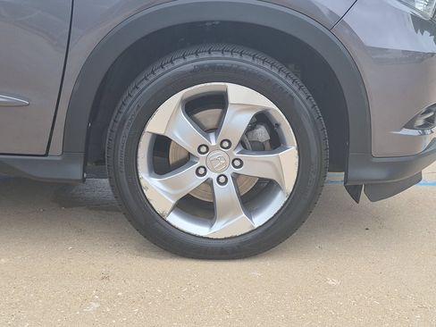 Used 2016 Honda HR-V EX image 33