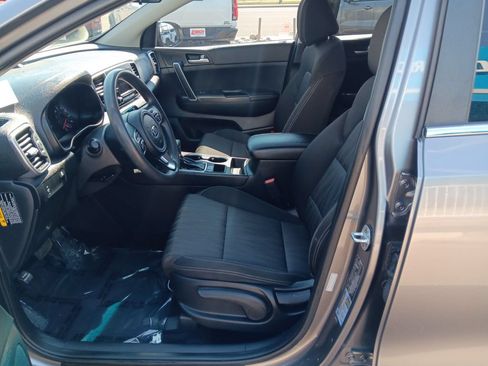 Used 2017 Kia Sportage LX AWD/4WD image 9