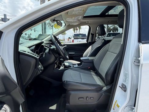 Used 2018 Ford Escape SE w/ SE Sport Appearance Package AWD/4WD image 10