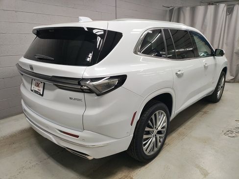 New 2026 Buick Enclave Avenir image 2