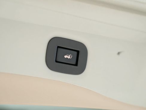 Used 2016 Nissan Rogue SL w/ SL Premium Package FWD image 33