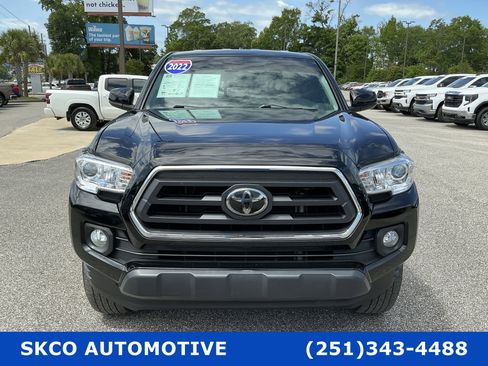 Used 2022 Toyota Tacoma SR5 image 12