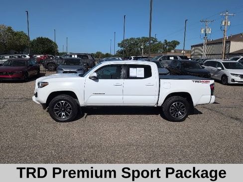 Used 2020 Toyota Tacoma TRD Sport w/ TRD Premium Sport Package image 3