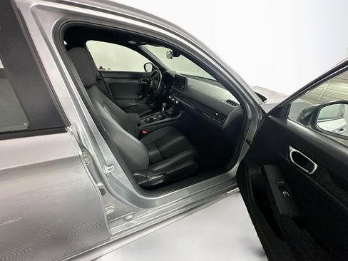 Used 2025 Honda Civic Sport image 29