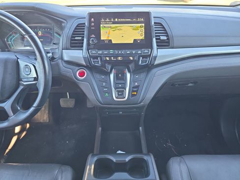 Used 2018 Honda Odyssey Touring image 11