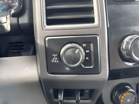 Used 2021 Ford F250 XL w/ Power Equipment Group image 18