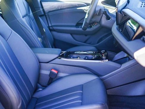 New 2025 Audi A6 e-tron Premium image 17