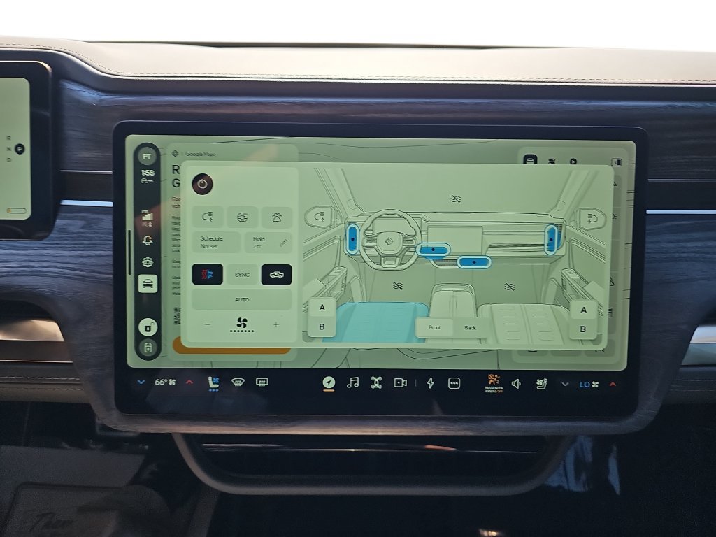 Used 2022 Rivian R1T Adventure AWD/4WD image 24