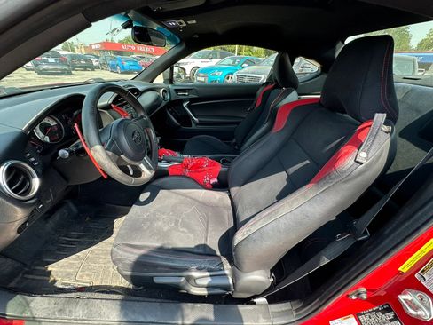 Used 2013 Scion FR-S RWD image 9