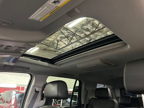 Used 2015 Chevrolet Tahoe LTZ image 33