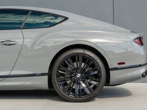 Used 2022 Bentley Continental GT Speed image 18