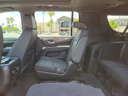 Used 2024 Chevrolet Suburban RST w/ Luxury Package RWD image 16