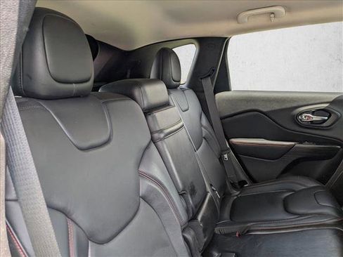 Used 2014 Jeep Cherokee Trailhawk w/ Leather Interior Group image 19