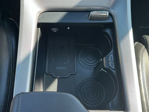 Used 2024 Hyundai Palisade Calligraphy image 27