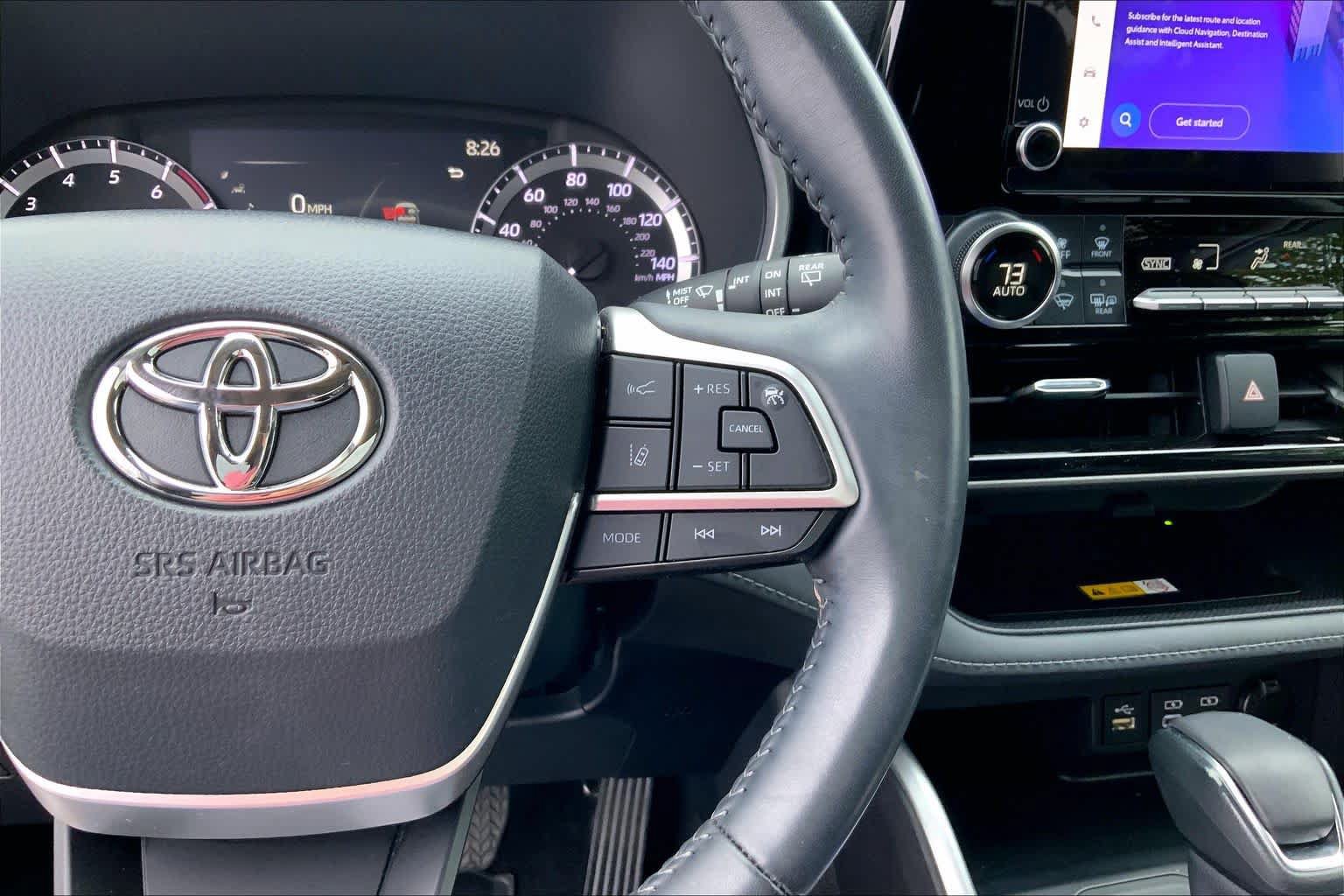 Used 2023 Toyota Highlander XLE FWD image 22