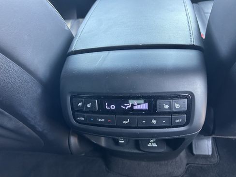 Used 2023 Hyundai Palisade Calligraphy w/ Cargo Package FWD image 16