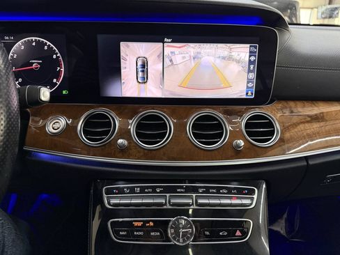 Used 2018 Mercedes-Benz E 300 4MATIC image 28