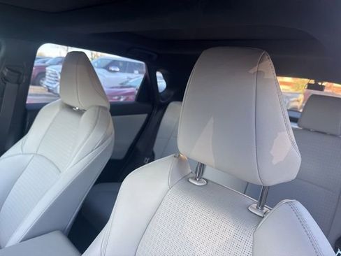 Used 2024 Toyota bZ4X Limited image 10