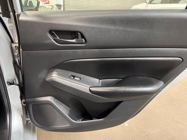 Used 2024 Nissan Altima 2.5 S FWD image 13