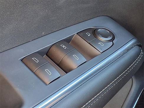 New 2026 GMC Acadia Elevation image 18