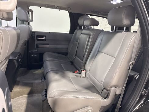 Used 2011 Toyota Sequoia Limited image 36