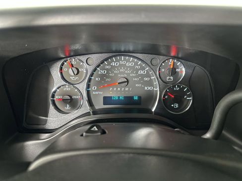 Used 2025 Chevrolet Express 2500 LT w/ LT Preferred Equipment Group RWD image 15