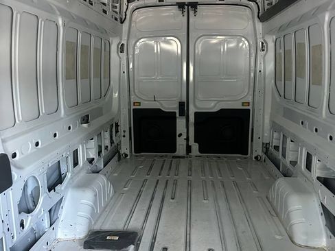 Used 2025 Ford Transit 250 148 High Roof Extended RWD image 20