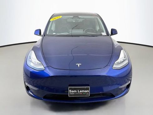 Used 2023 Tesla Model Y Long Range AWD/4WD image 2