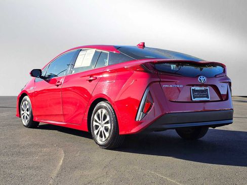 Used 2020 Toyota Prius Prime XLE image 5